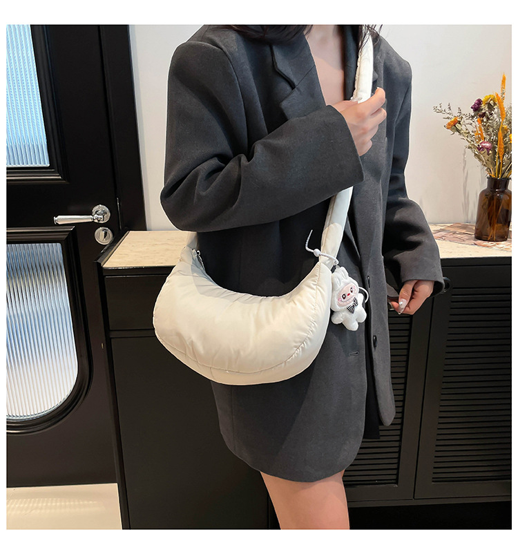 165g Weight Polyester Cotton Lining Material Sewing Thread Fashion Element Zipper Closure Type Single Shoulder Strap Strap Type Crossbody Bag Bags Type Daily, Street Occasion Nylon Material Solid Color Pattern All Seasons Season Women's Gender Basic, Classic Style Style Dumpling Shape Shape Medium Size Women's Medium Nylon Solid Color Basic Classic Style Sewing Thread Dumpling Shape Zipper Crossbody Bag 33