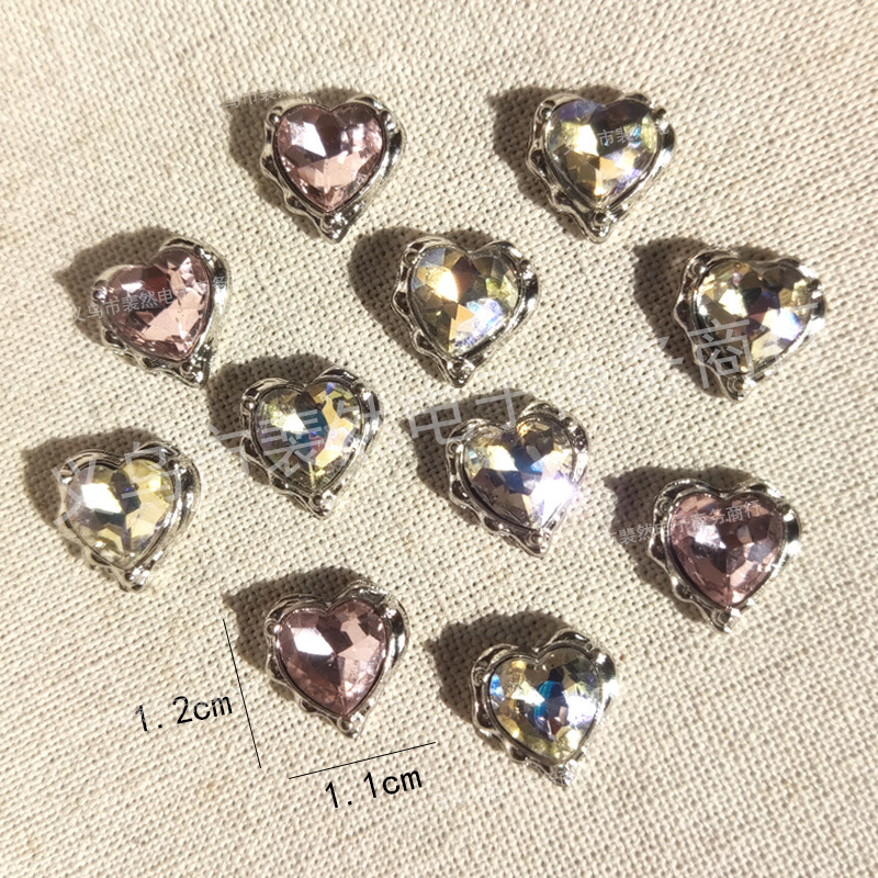 精緻小巧合金閃鑽愛心飾品配件DIY髮夾美甲超閃鑲鑽裝飾服裝配飾