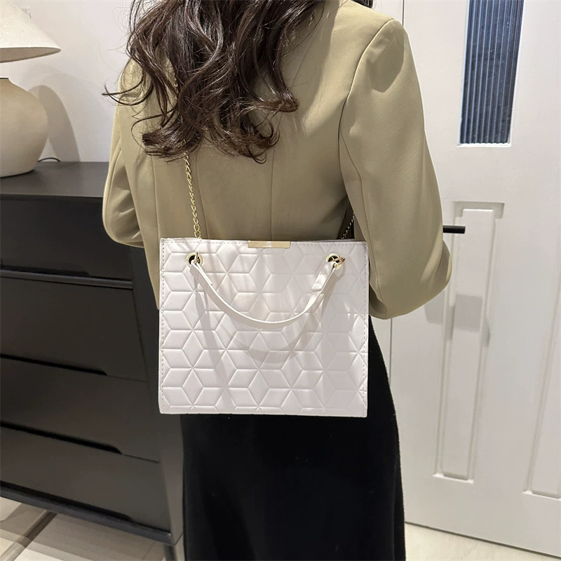 Capacious Shoulder Bag Trend, retro one-shoulder design, multi-color options