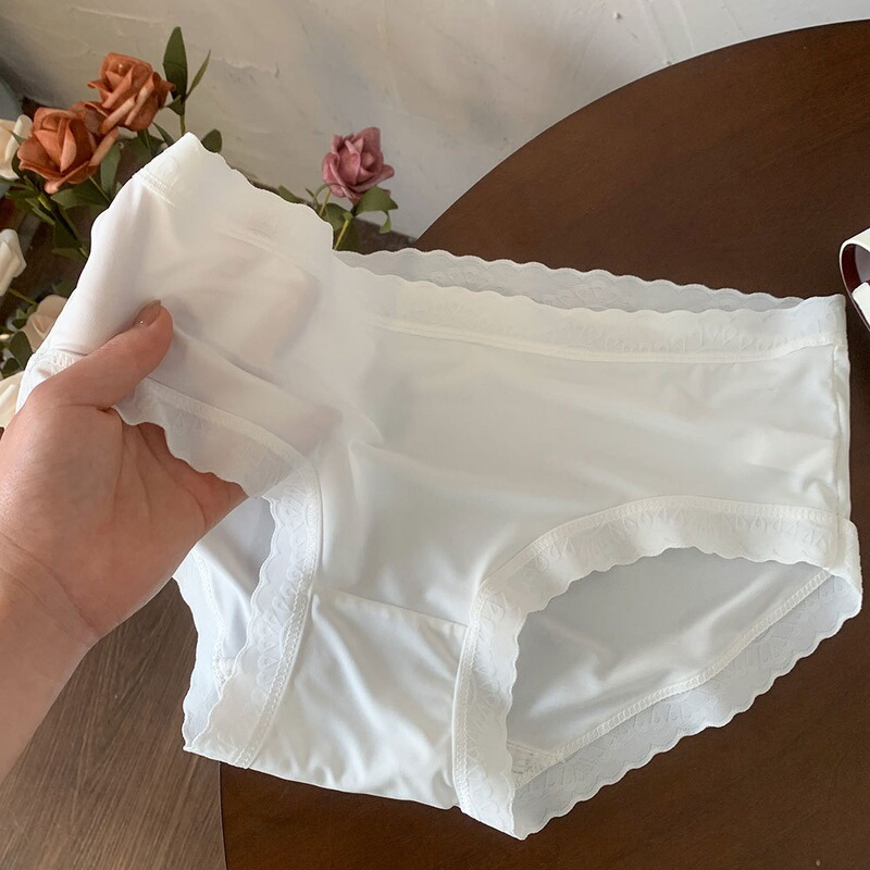 New Japanese Style Traceless Ice Silk Simple Girls' Underwear Contrast Color Breathable Naked Middle Waist Cotton Crotch Underwear for Women New Japanese Style Traceless Ice Silk Simple Girls' Underwear Contrast Color Breathable Naked Middle Waist Cotton Crotch Underwear for Women