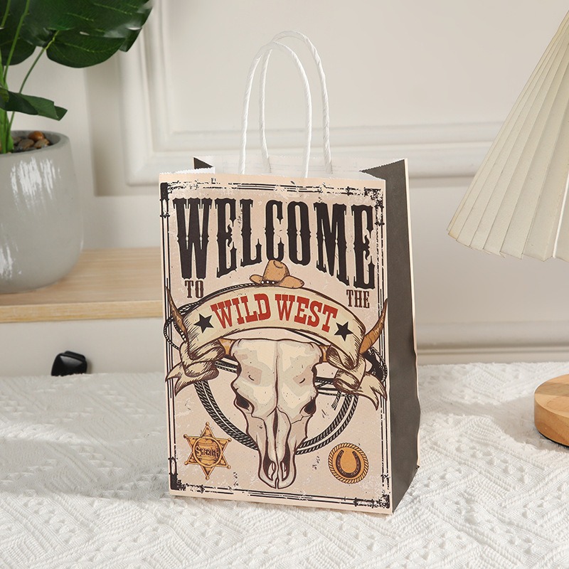 340-5【소 머리】;크래프트 지;21*15*8cm