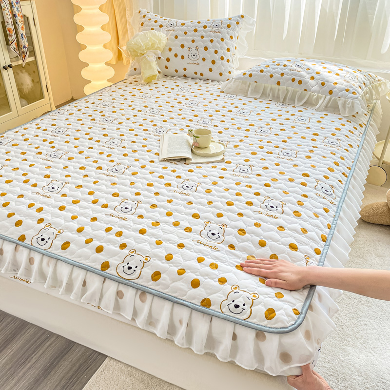 Girly Thickened Lace Quilted Fitted Sheet with Skirt, Fresh Style Mattress Protector Cover