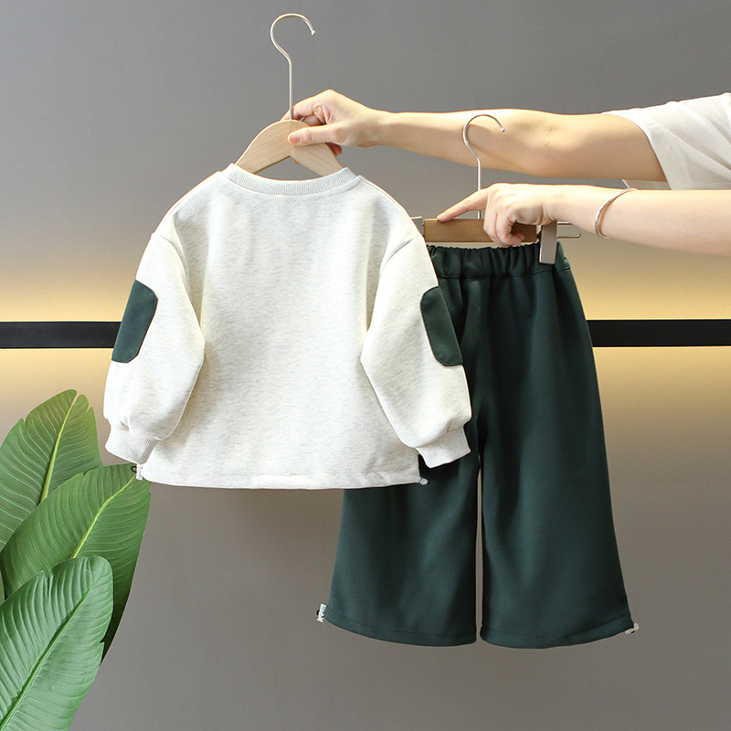 6165 Traje de primavera y otoño para niños 2025 nuevo estilo estilo occidental suéter para niños de dos piezas bebé deportes y ocio para niños