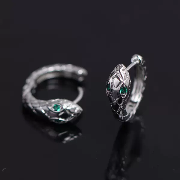 S999 sterling silver green eyes snake ear ring men's unique design earrings ruffian handsome tide high-end earrings wholesale