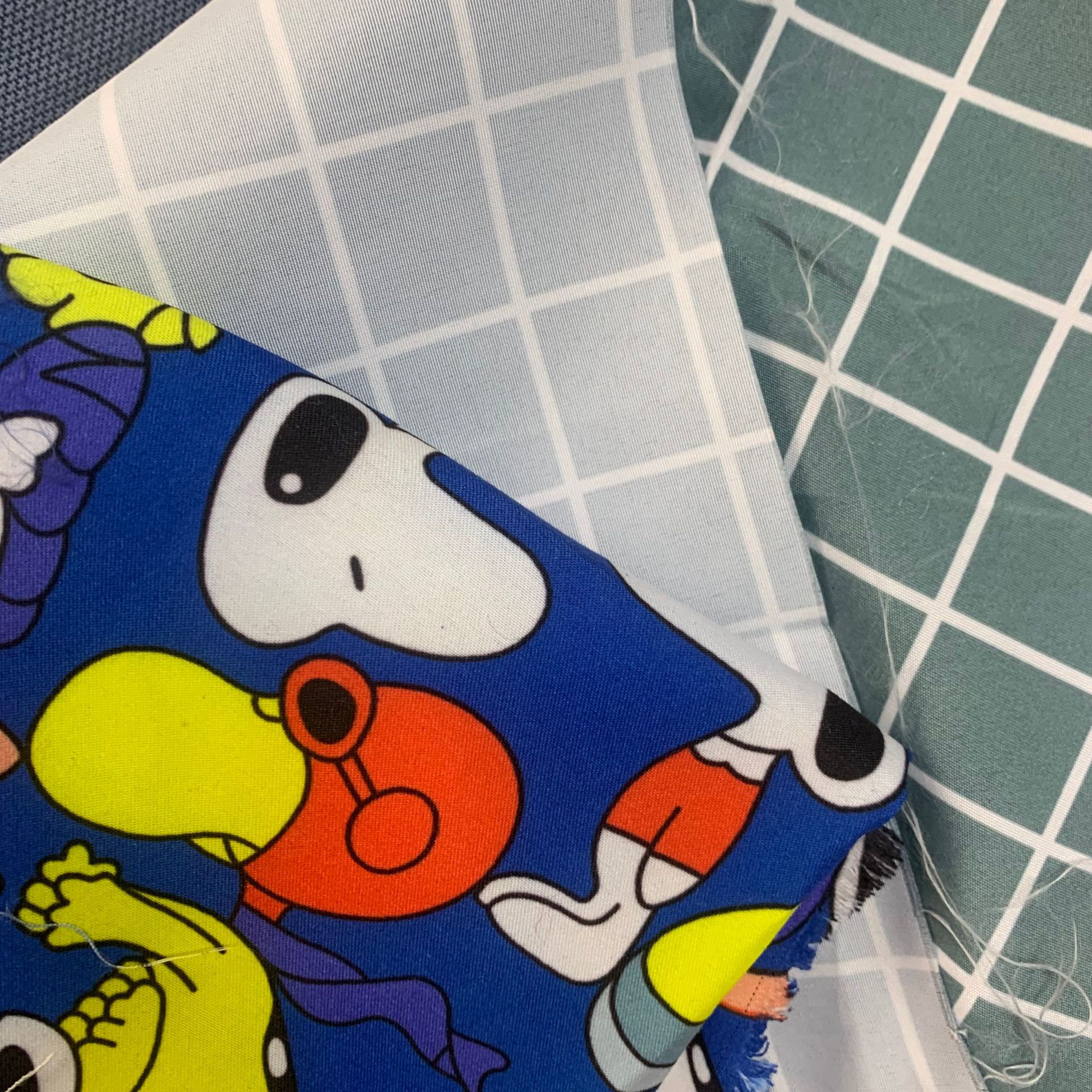 【厂家直供】平纹桃皮绒 印花  漂白 95GSM 专业黑白  轻磨毛