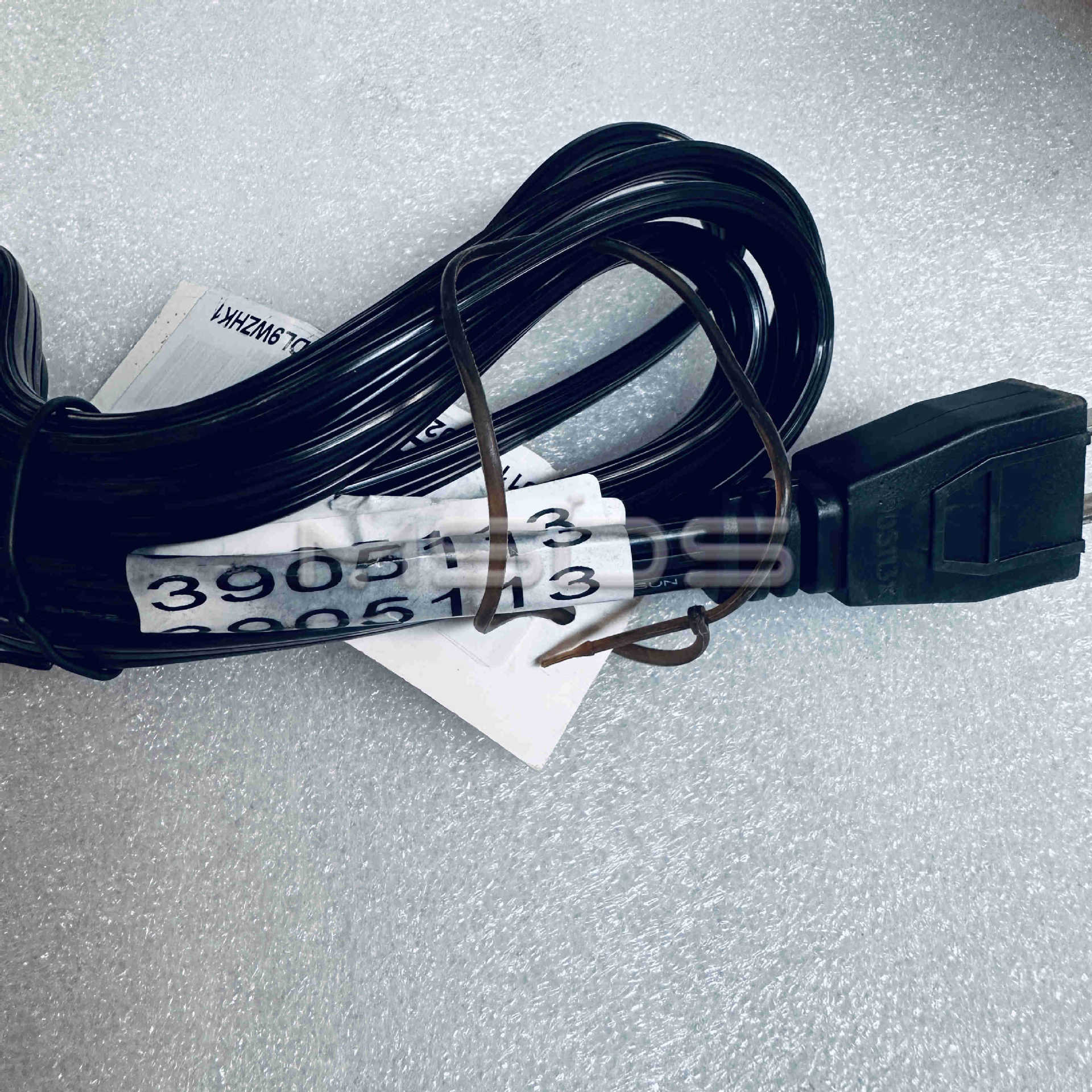 Cummins engine wiring harness 3905113 engine preheater wiring harness CABLE,ENGINE HEATER