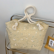 草编包包女夏天新款清新简约蕾丝小花编织包洋气沙滩包单肩托特包