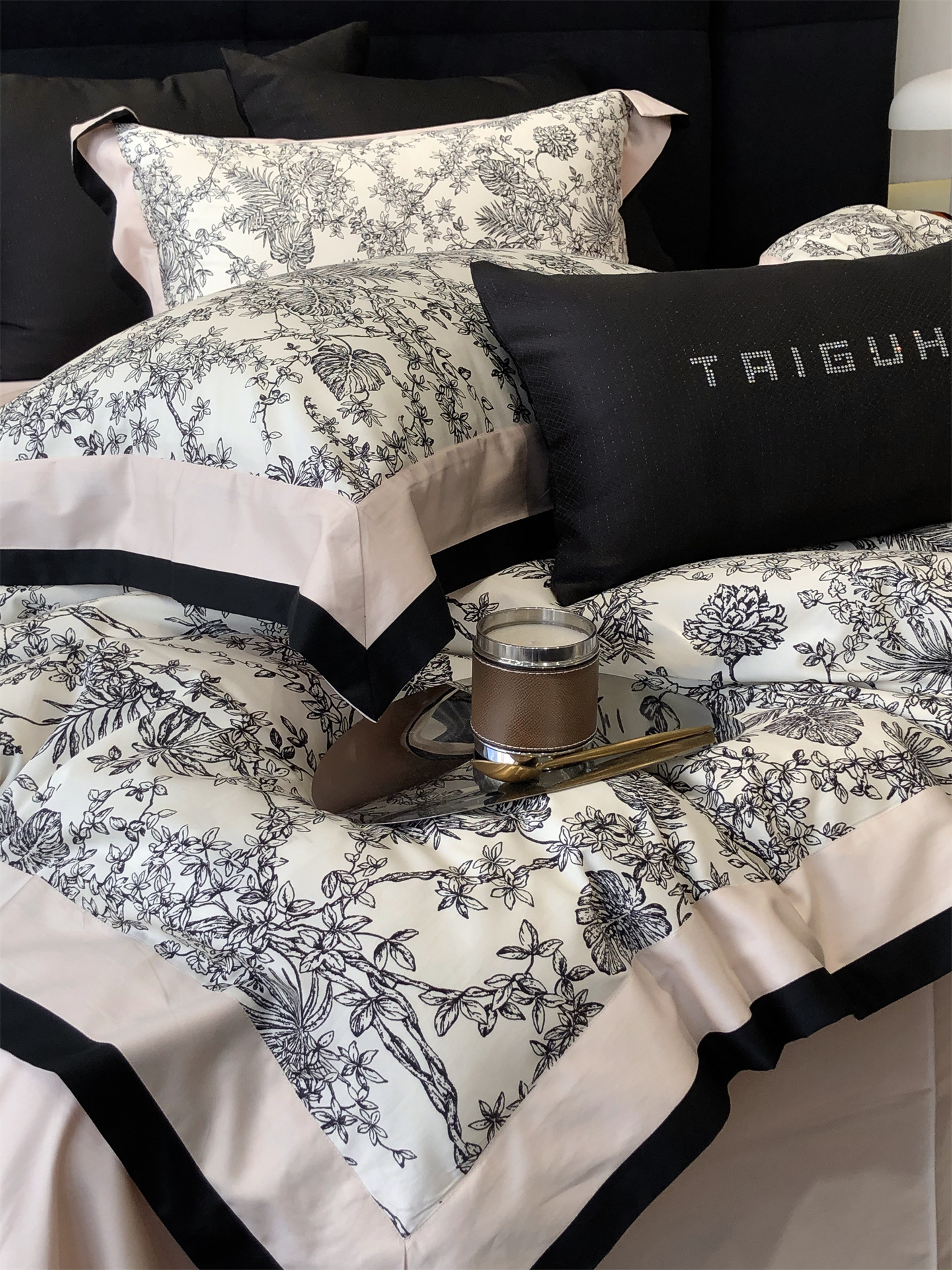Completo letto matrimoniale vintage stile francese in cotone_voghion.com