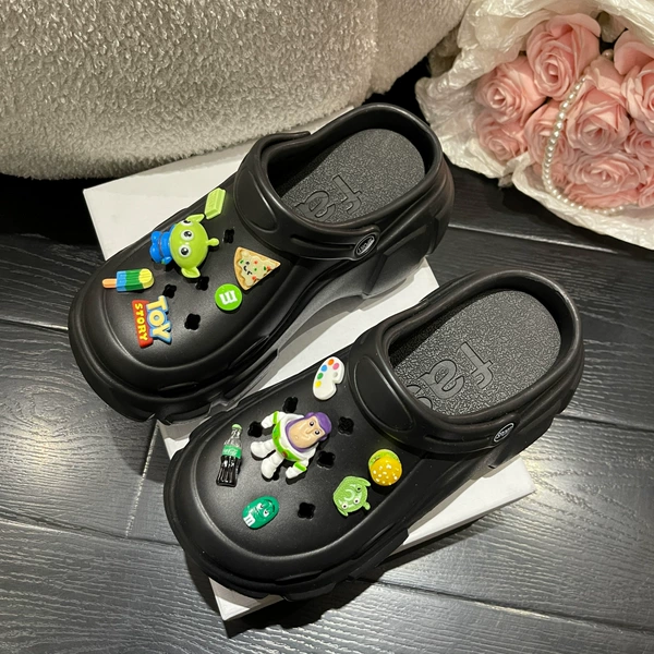 Black+Bath Light Year