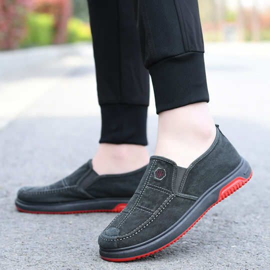 Old Beijing cloth shoes men's breathable soft bottom Bean shoes beef tendon bottom men's shoes a slip-on canvas shoes wholesale casual shoes