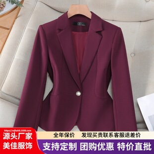 �ϼtɫ�L��С���b�I����Ů�����߶����e�羳���Q�I�b��������Ů