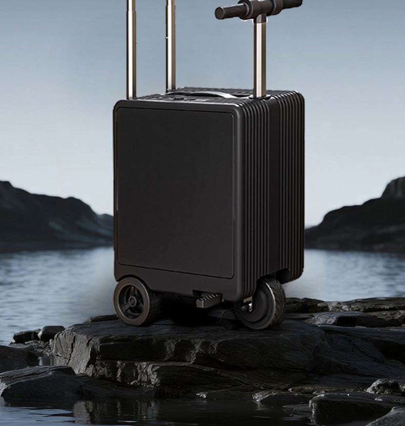 Traveling Abroad, Tourist Attractions Can Be Used as Electric Suitcases, Which Can Be Used as Alternatives to Folding Bicycles to Carry Things