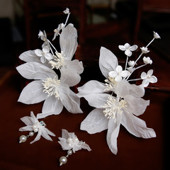 花嫁の頭の花の韓国式の超仙森系の甘い花のヘアピンの高級感の頭飾りの結婚の贈り物の白い紗の装飾品