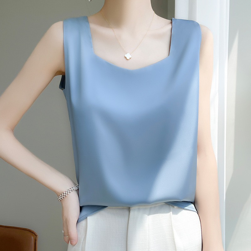 Silk Satin 2026 Spring/Summer Women's New Slim-Fit Wide V-Neck Short Stylish Inner Wear Top Camisole