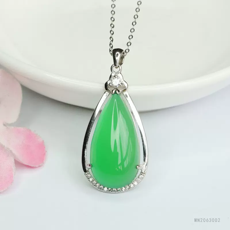 眷钰 S925银镶天然绿玉髓吊坠玛瑙水滴项链工厂批发代发MN2063002