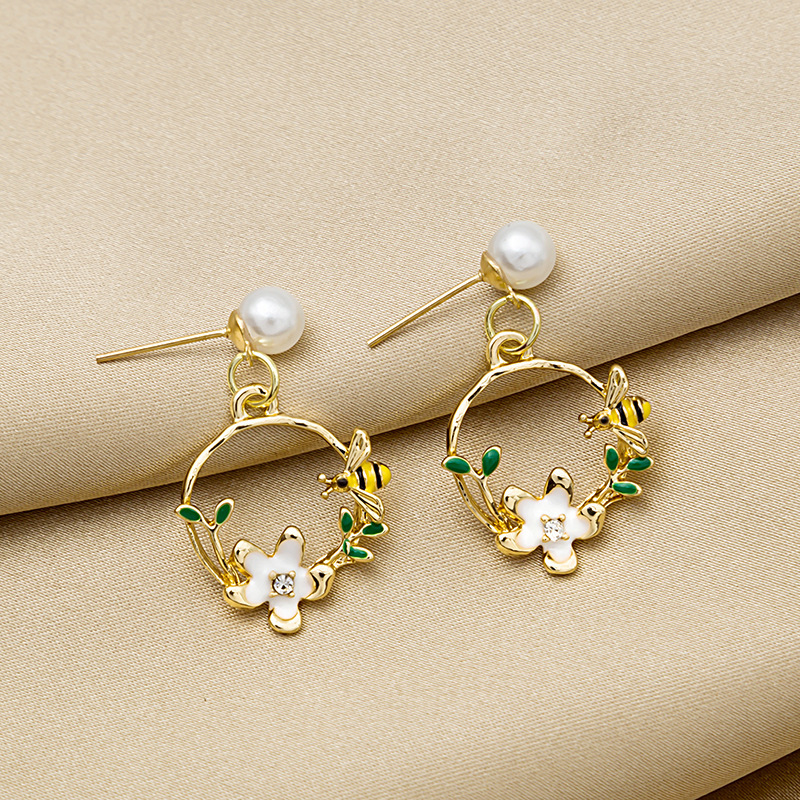 Fashion Flower Alloy Plating Artificial Pearls Earrings display picture 3