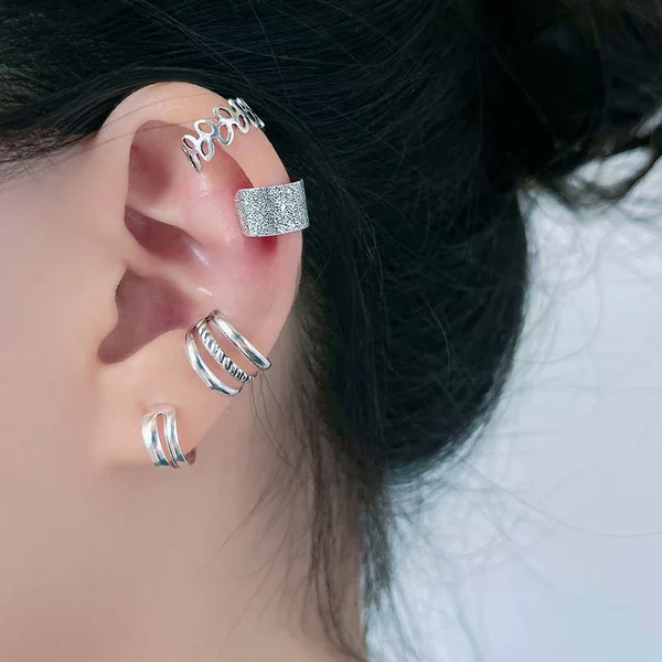 Personalized Golden Leaf Cut Out Multi-Layer Earrings C-Shaped Ear Clip Creative Simple Non-Pierced Ear Bone Clip Five-Piece Set