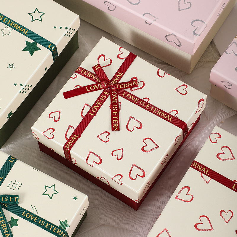 Spot nueva caja de regalo, caja de embalaje de cosméticos, caja de regalo de cumpleaños, caja vacía de regalo de mano cubierta del cielo y la tierra, fábrica al por mayor