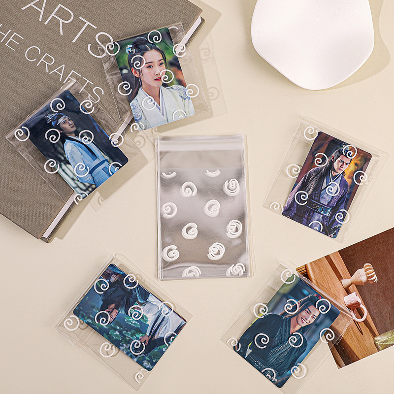 Spot de alto valor, estilo de círculo de tarjeta de viento de 50, una bolsa autoadhesiva, paquete opp, bolsa pequeña, lote de bolsa de embalaje