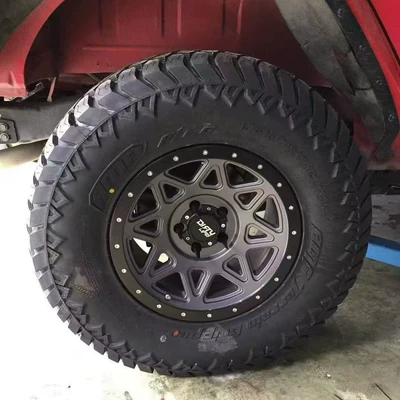 tire, Yolsuzluq şinləri