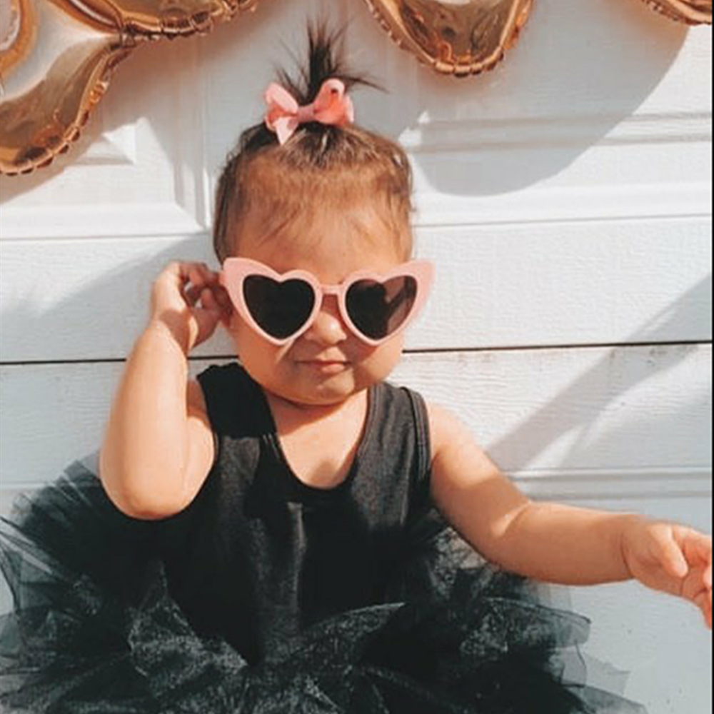 European and American fashion heart-shaped children's sunglasses cartoon irregular men and women children peach heart sunglasses 2331 