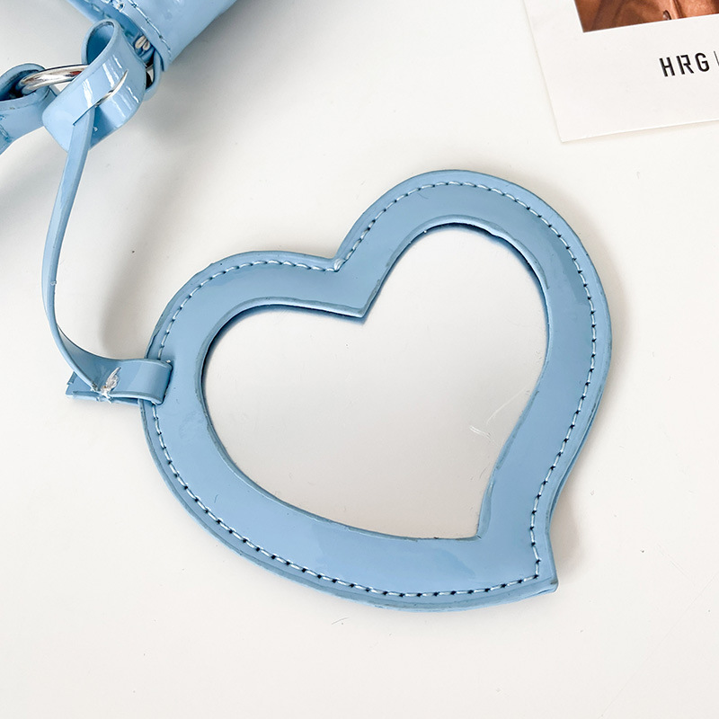 Title 12, Borsa a spalla in pelle verniciata da donna, co...