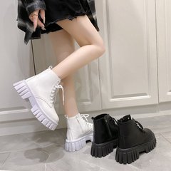 厚い底のひものマーティンの靴の女性の越境の秋冬の新型の韓国版の皮の女性の靴の快適な柔らかい底の女性の中で筒の靴の子供