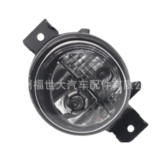 Aplicable a 16 - 18 Nissan Skylight Lámpara de niebla delantera 26155-1HA0A / 26150-1HA0A