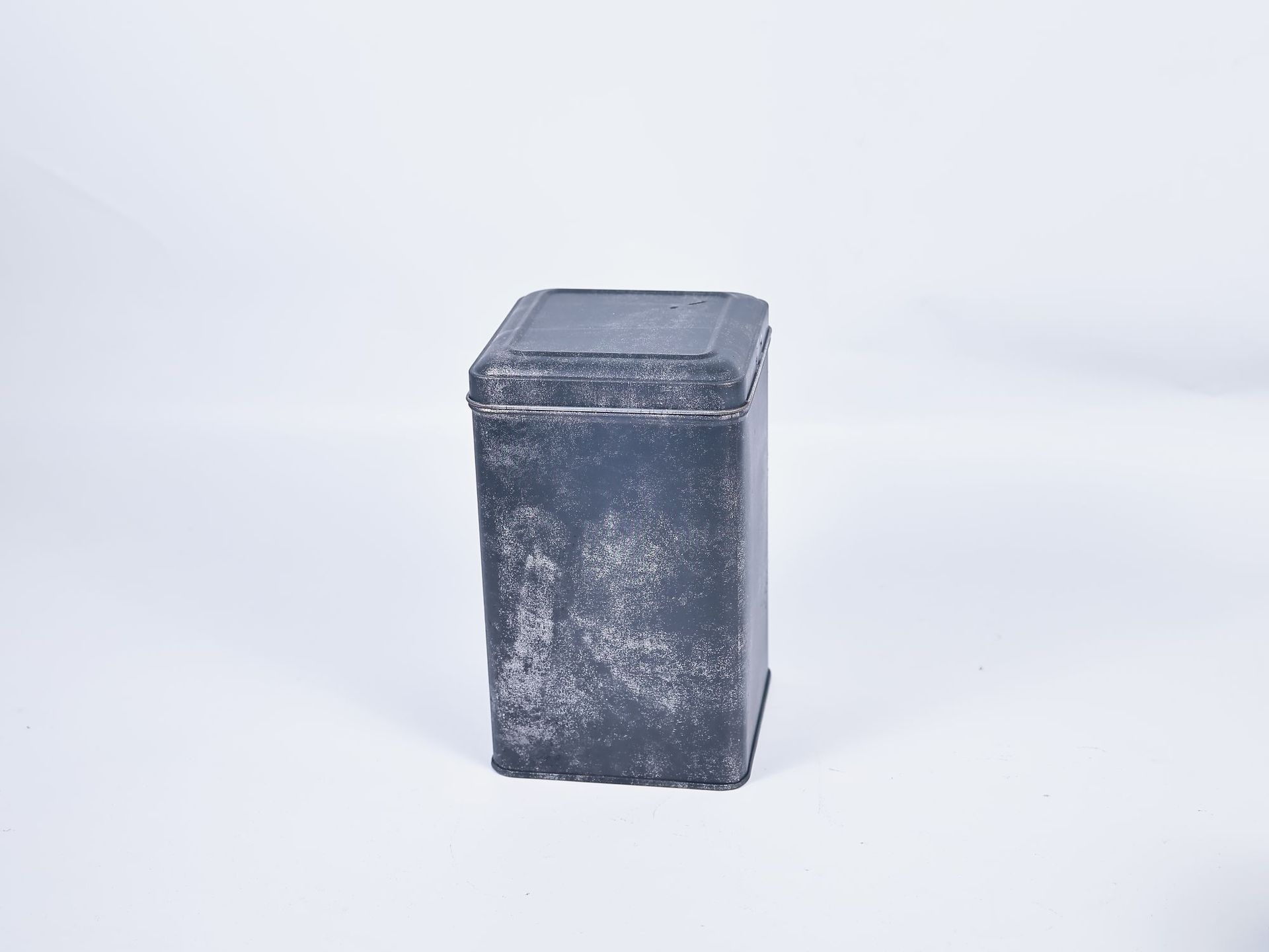 Spot caja de hojalata embalaje de metal cuadrado redondo caja de hierro rectangular lata de hierro lata de aluminio de color antiguo personalizado