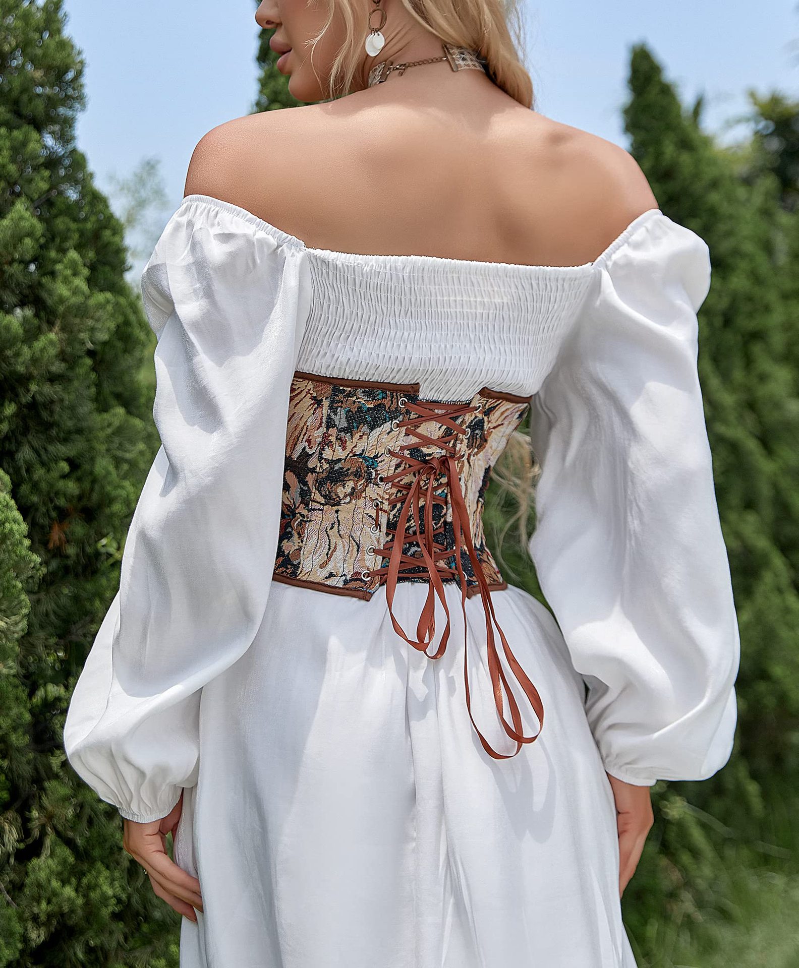 黑色躯干短裤-03