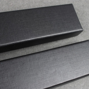 ���S���l䓹P�жYƷ�к�ɫ����w���b�м��|���N�P�ЬF؛�C��ˇ