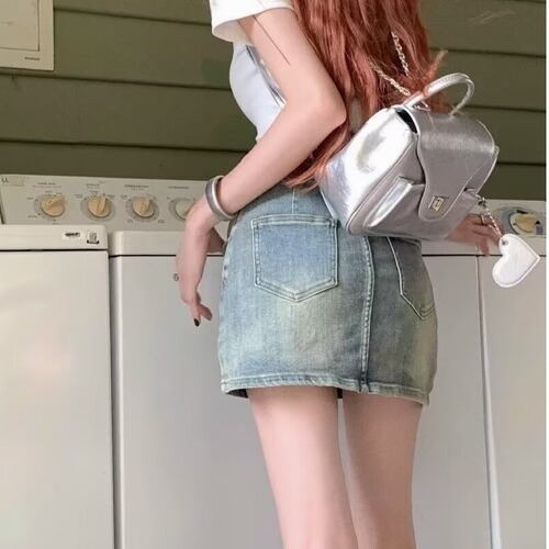 American style spicy water-washed distressed denim half-length skirt for women 2025 summer high-waisted slimming A-line bootcut short skirt