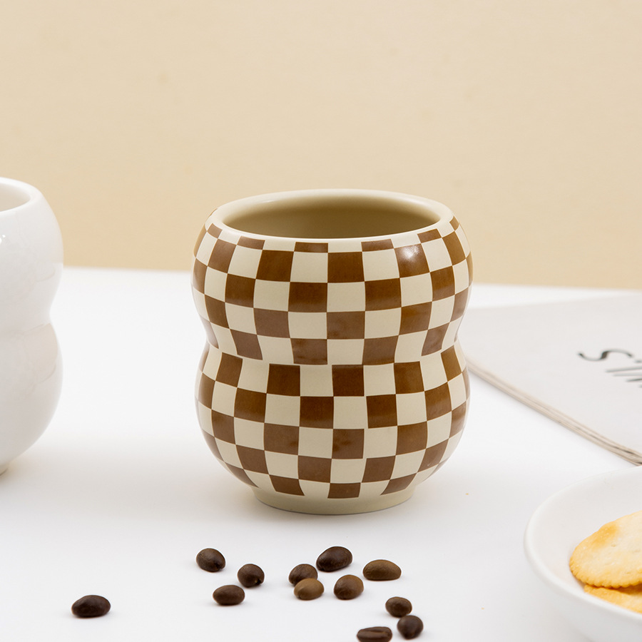 �羳��ʽ�����ްѱ����մɶ��Ƹ���ֵ���˱������͸����մɱ�����