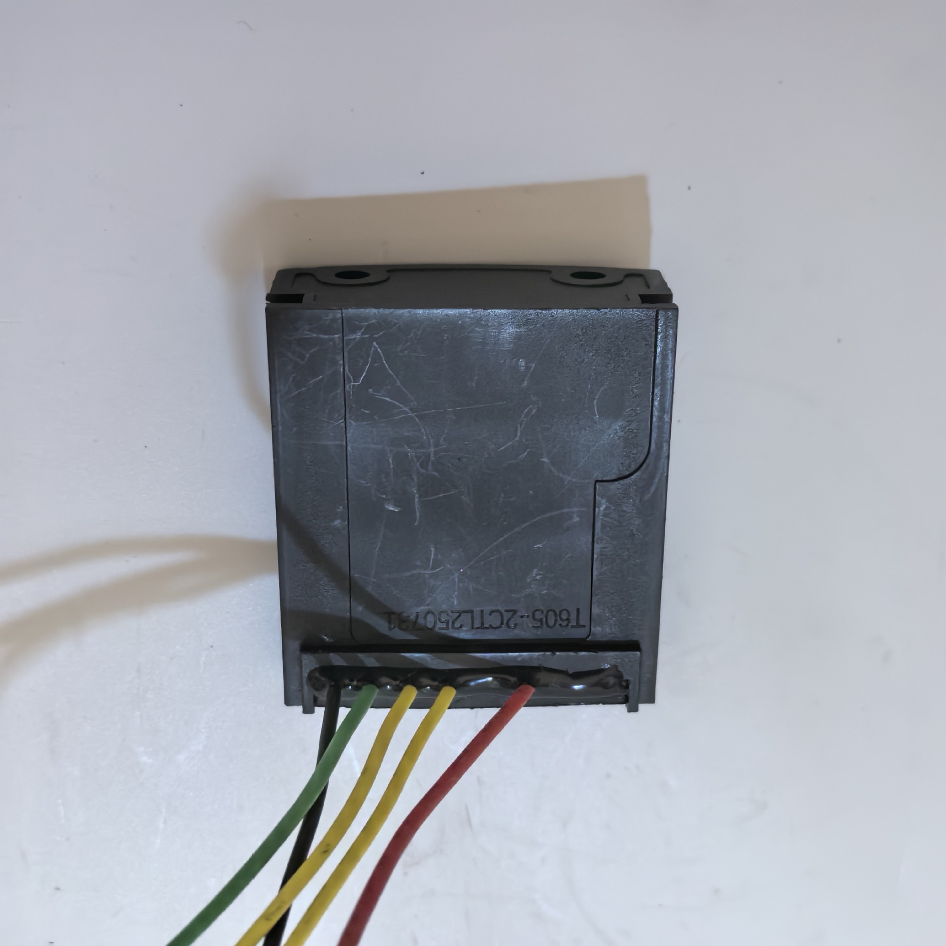 Spot 3141Vc Regulator Is Suitable for Petola Generator Jinlong Yutong Bus Generator Regulator