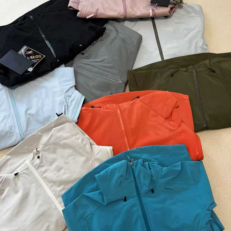 Windproof Hardshell Jacket for Men and Women, Waterproof and Breathable 20000mm, Scratch-Resistant and Wear-Resistant Outdoor Jacket Windproof Hardshell Jacket for Men and Women, Waterproof and Breathable 20000mm, Scratch-Resistant and Wear-Resistant Outdoor Jacket