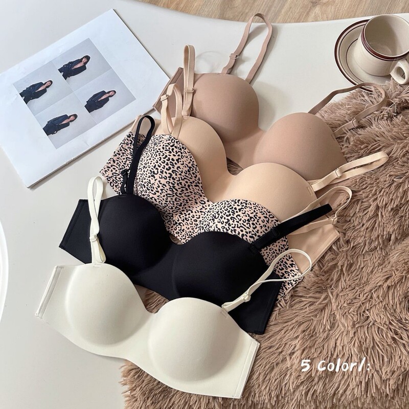 Small-Breasted Half-Cup Low-Neck Bra for Women with Leopard Print, Avant-Garde and Bold Color Front Buckle Push-Up Bra Without Rims Small-Breasted Half-Cup Low-Neck Bra for Women with Leopard Print, Avant-Garde and Bold Color Front Buckle Push-Up Bra Without Rims