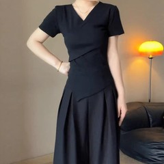 プラスサイズの女性のファットmmフレンチ不規則なvネック右肩半袖Tシャツ夏の新しいファッションウエストトップトレンディ