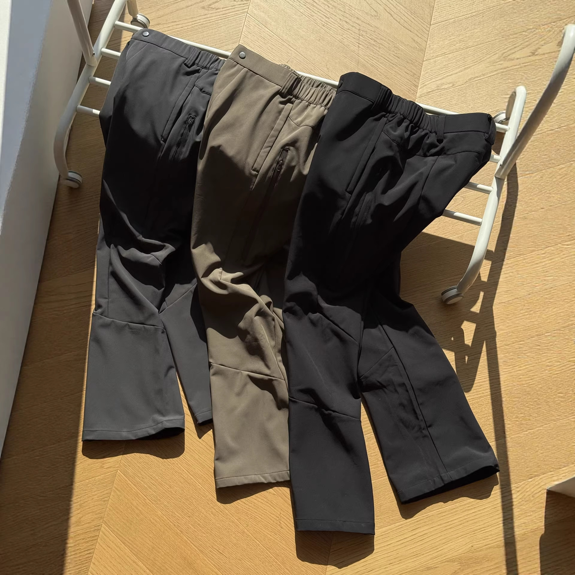 2026 Autumn Winter Men's Hiking Pants With Fleece Lining And Soft Shell_voghion.com