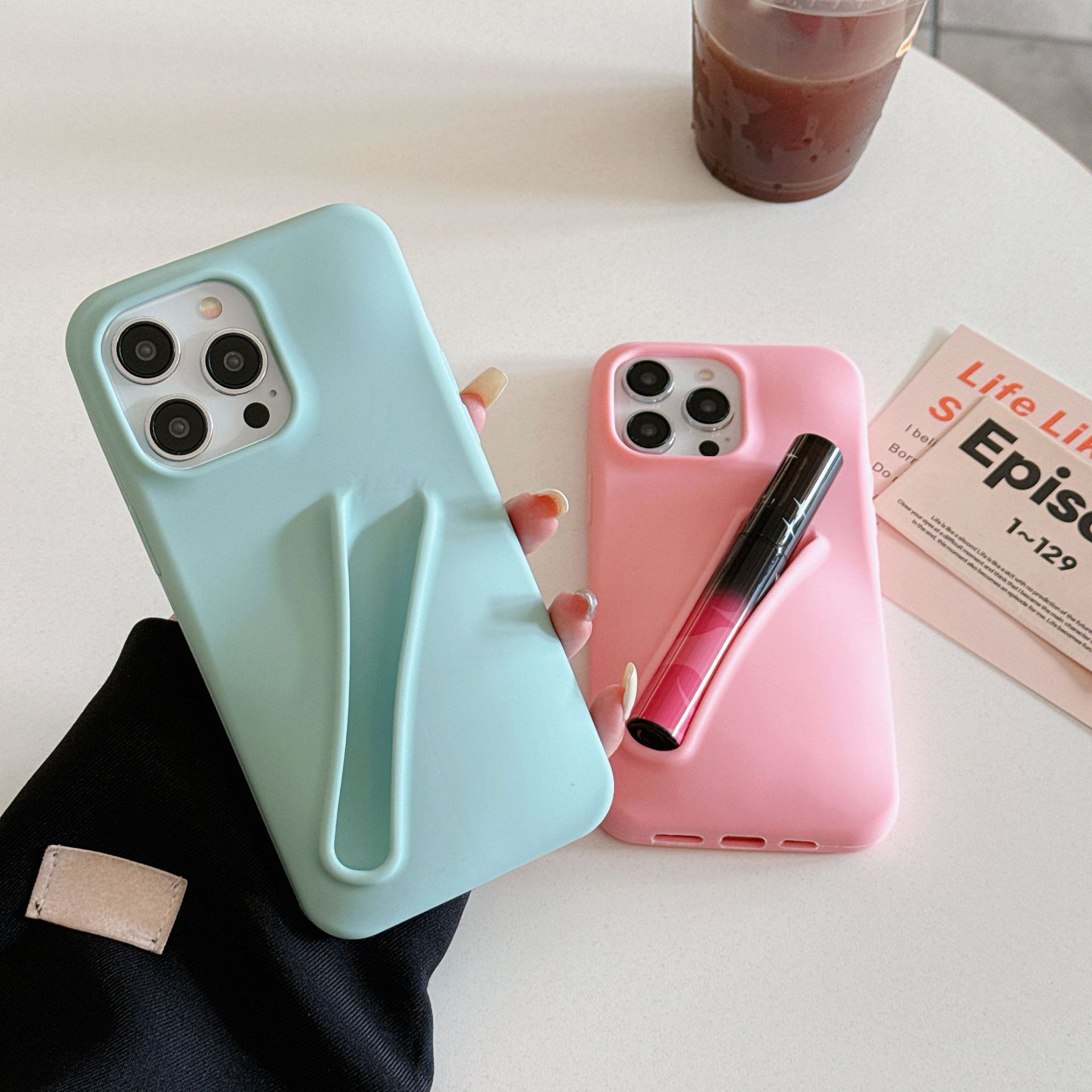 Silica Gel Solid Color Cute Sweet Phone Cases Phone Accessories display picture 4