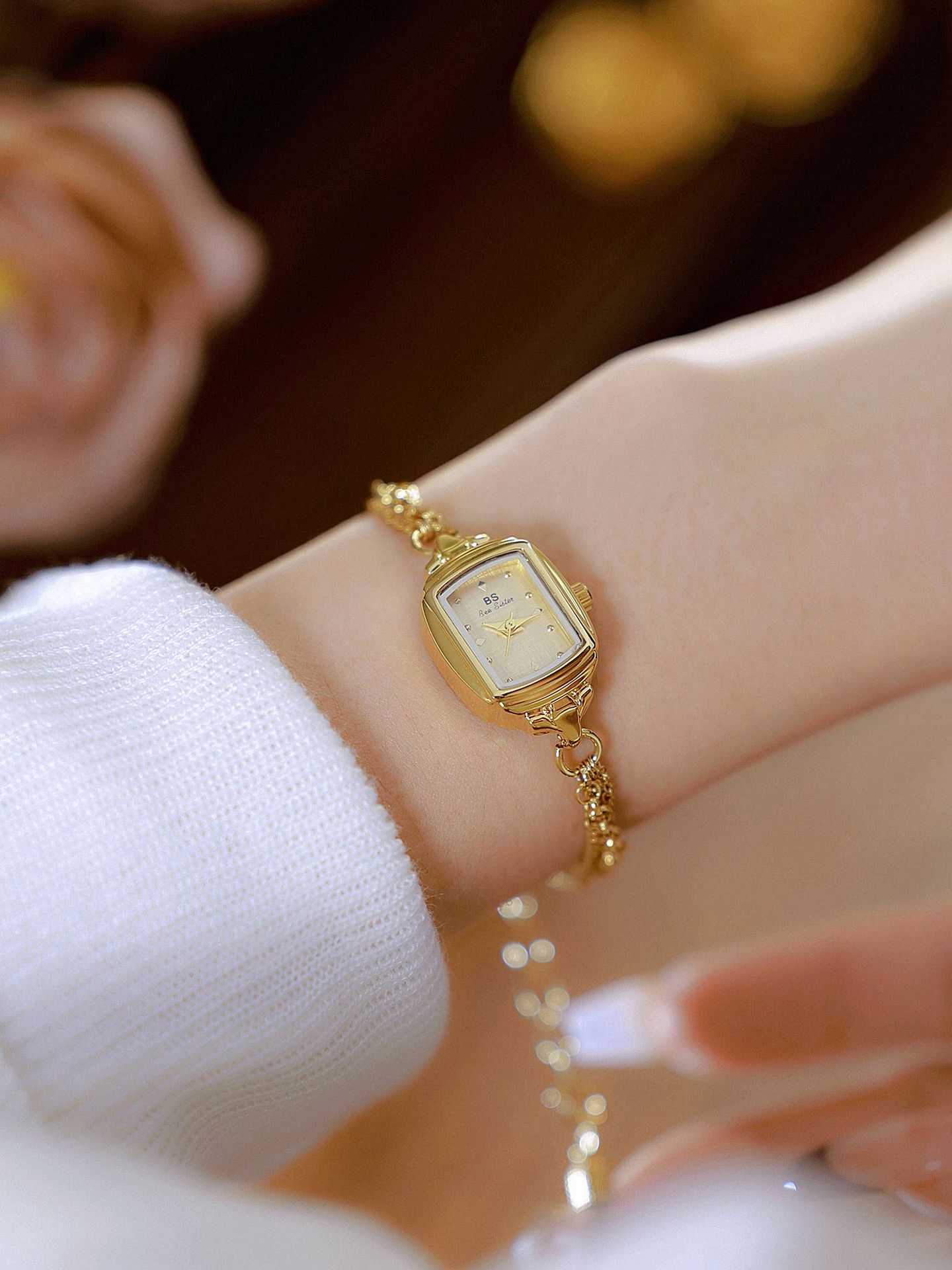 30g Weight Tempered Glass Mirror Material Alloy Strap Material Watch Classification Pointer Display Type Jewelry Buckle Buckle Style Square Dial Shape Casual, Daily Occasion Quartz Movement Solid Color Pattern Women's Gender Elegant Style Elegant Solid Color Jewelry Buckle Quartz Watch Women's Watches 6