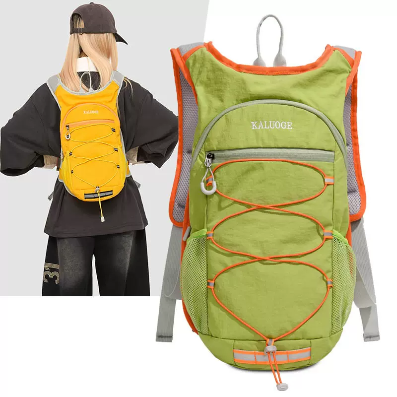 户外背包徒步旅行登山包轻便通勤双肩包休闲运动骑行包大学生