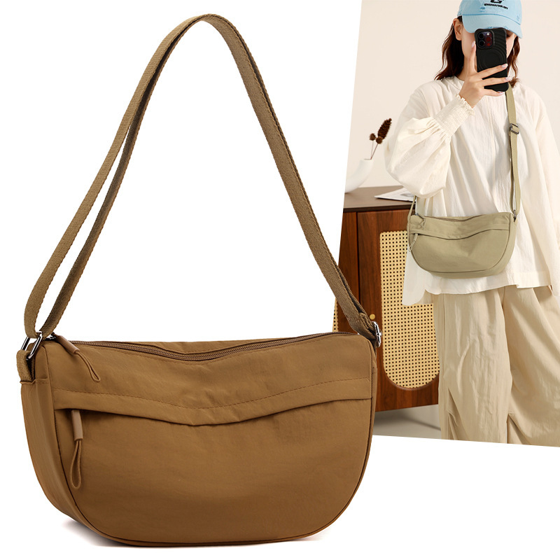 Simple Fashion Shoulder Bag Women's New Casual Lightweight Trendy Crossbody Bag High-grade Solid Color Large Capacity Bag Trendy