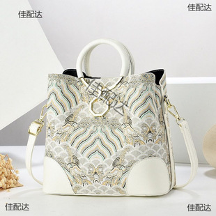 �V�����\ӡ��������r�аٴ�Ůʿ�����s�|��ˮͰ���μ�б��