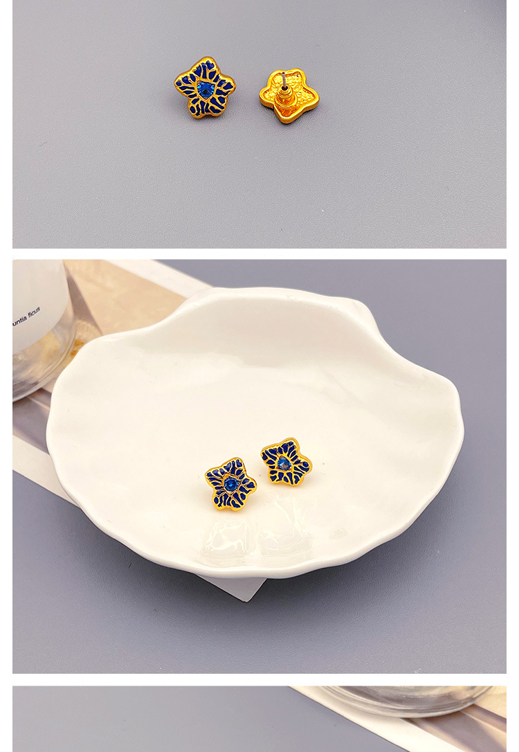 Retro Star Copper Water Ripples Enamel Zircon Ear Studs 1 Pair
