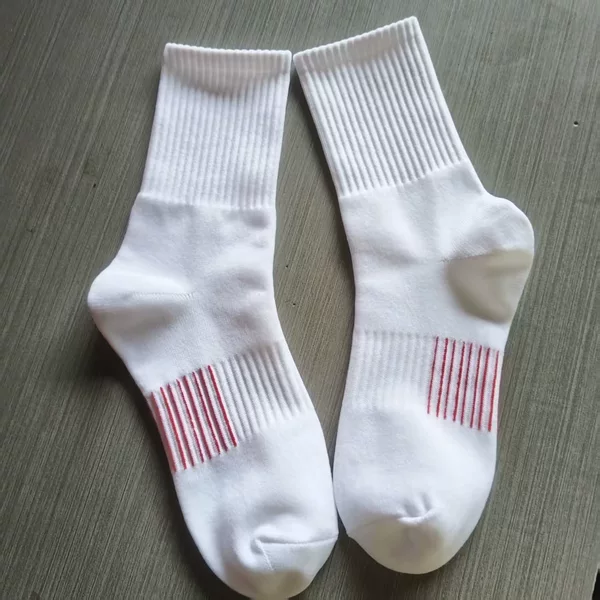 In-stock nylon quick-dry socks, breathable and sweat-absorbent, for sports, fitness, running, football, hiking, outdoor activities, unisex, white, mid-calf