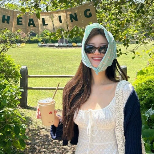 Zhao Lusi-style single-shoulder bag with pastoral water solubles lace summer gentle fairy beauty large capacity commuting tote bag for women