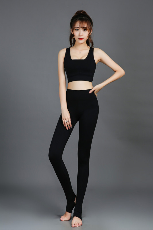 ヨガスーツ女性の紫色のフィットネス服ツーピース春と夏のスリムコットンスポーツウェア + フットパンツ新しい|undefined