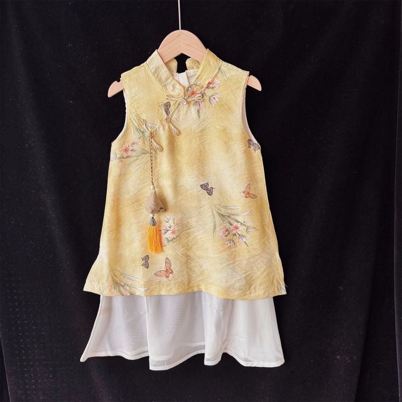女の子の新しい中国風の古代スタイルのチャイナドレス 2025 夏服子供の偽ツーピースベスト漢服スカートと香りの袋|undefined