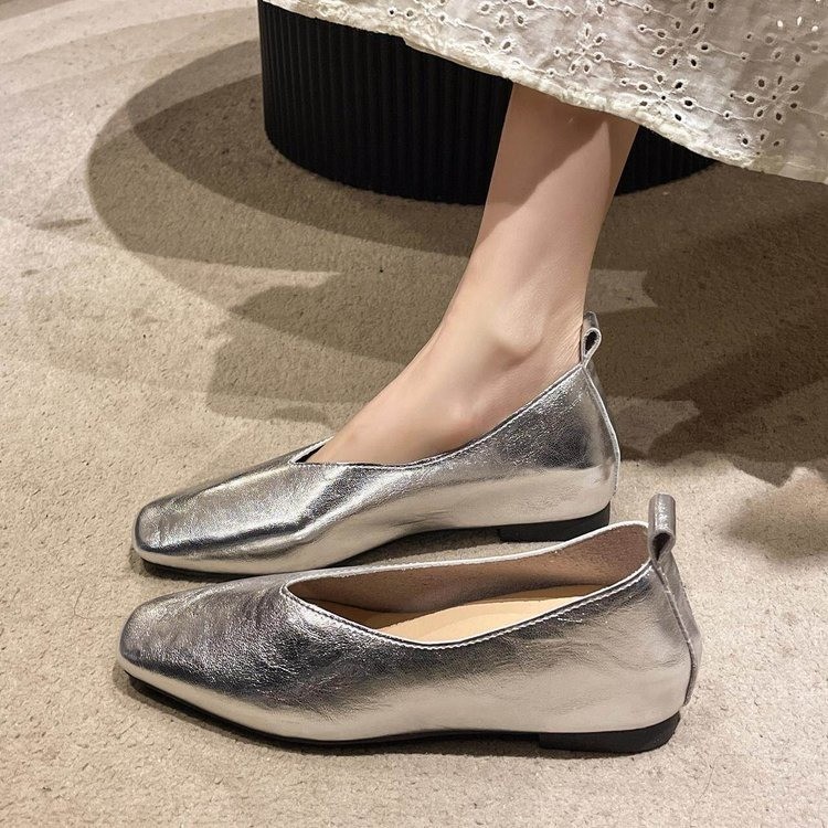 2026 estilo francés de tacones bajos suaves de un pie de cabeza cuadrada de boca superficial de pie fácil no cansarse zapatos de moda de viaje