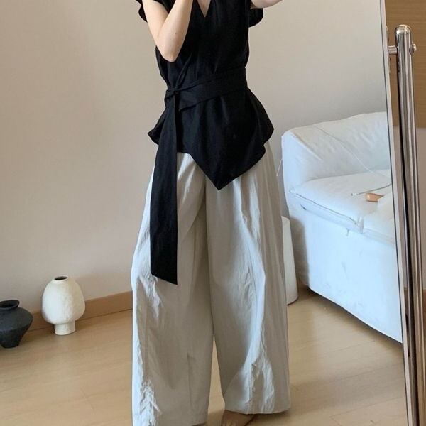 2025年超人気オールドマネー通勤夏服、黒のノースリーブシャツとパンツの2点セットの完全なセット|undefined